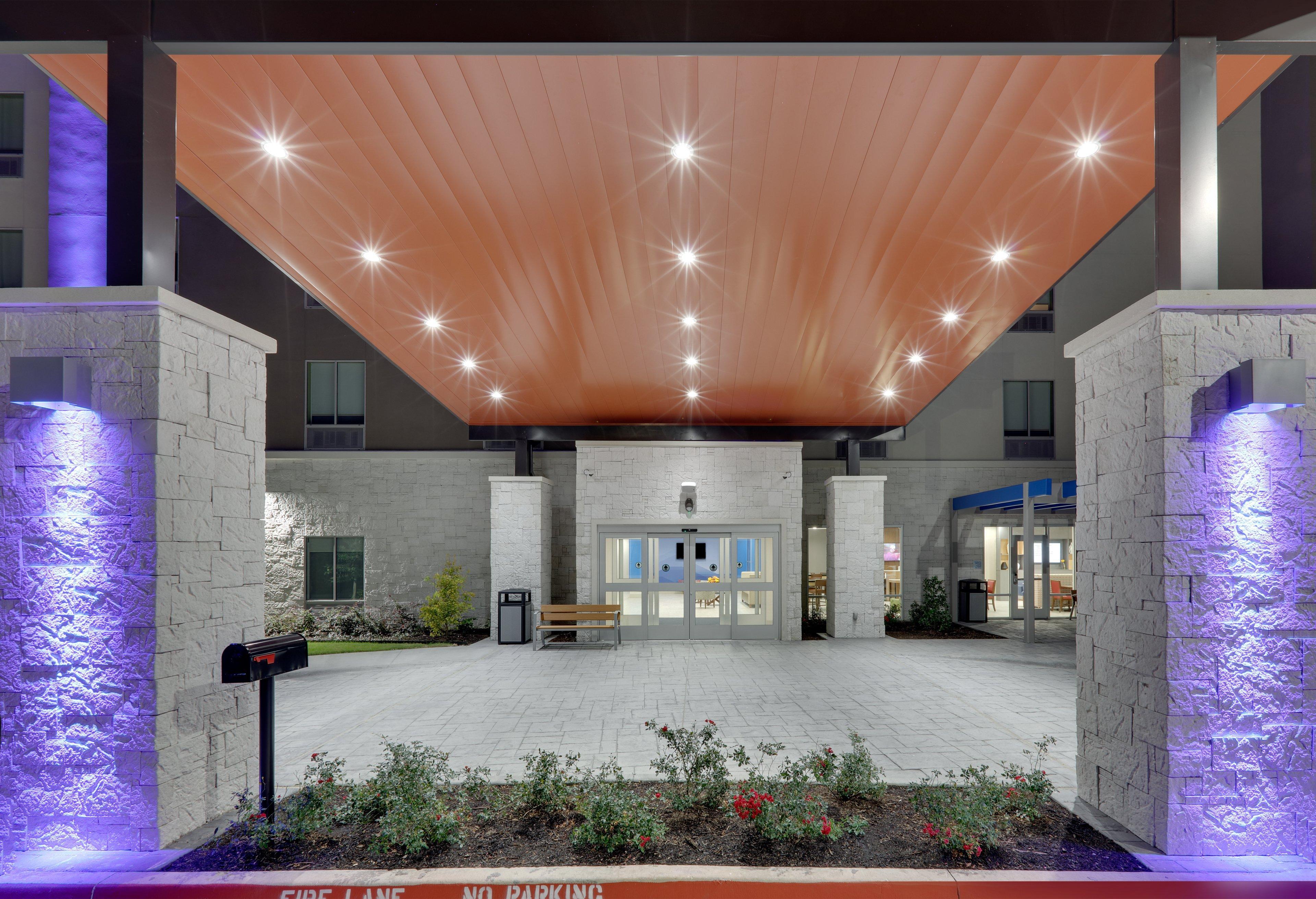 Holiday Inn Express & Suites - Plano - The Colony By Ihg Exterior foto